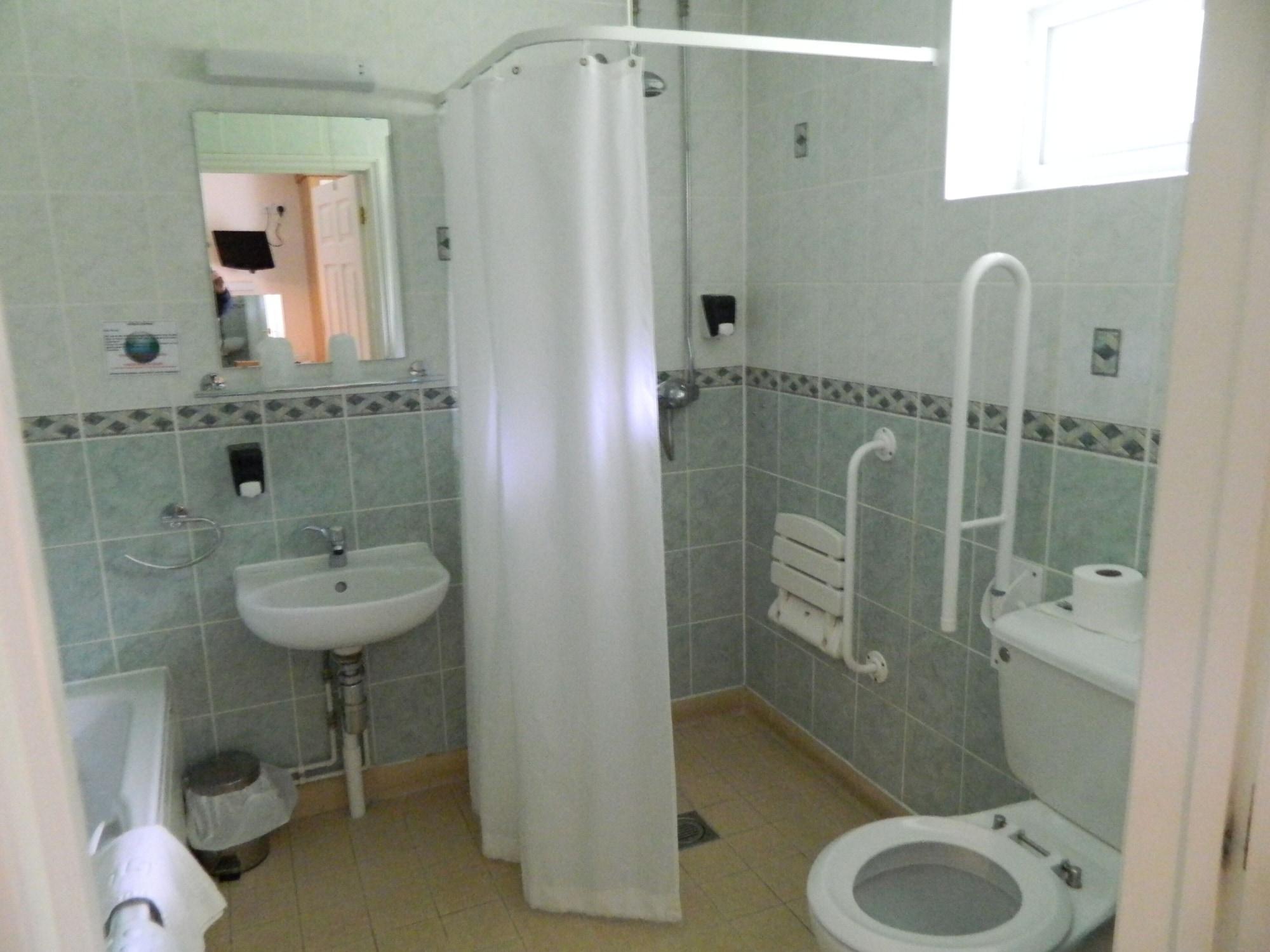 The Cedars Hotel Stowmarket Extérieur photo
