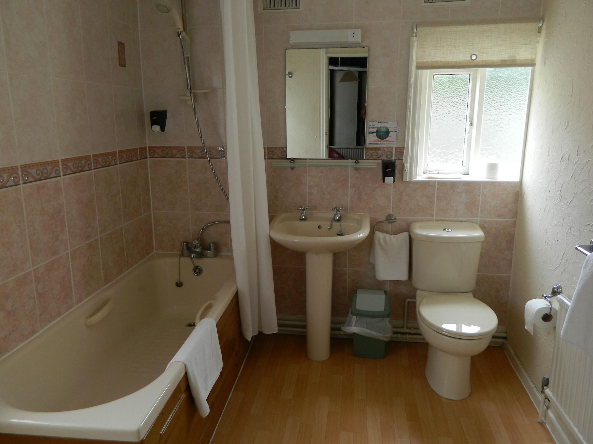 The Cedars Hotel Stowmarket Extérieur photo