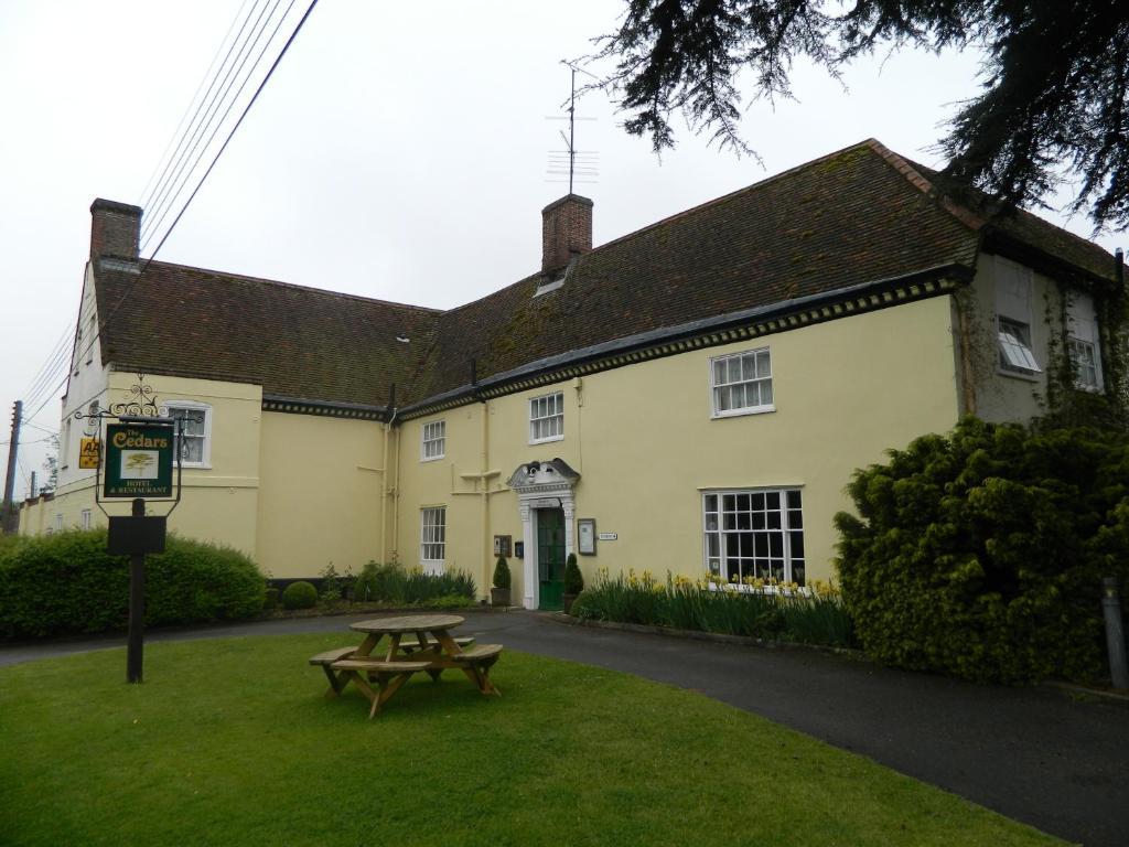 The Cedars Hotel Stowmarket Extérieur photo
